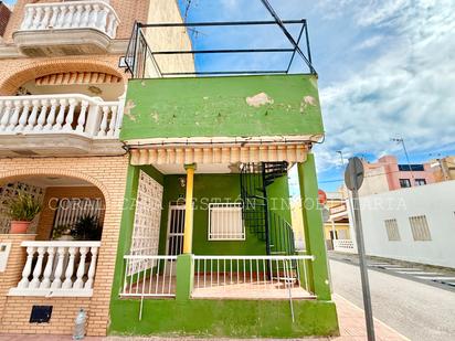 Vista exterior de Casa adosada en venda en Chilches / Xilxes amb Terrassa i Balcó