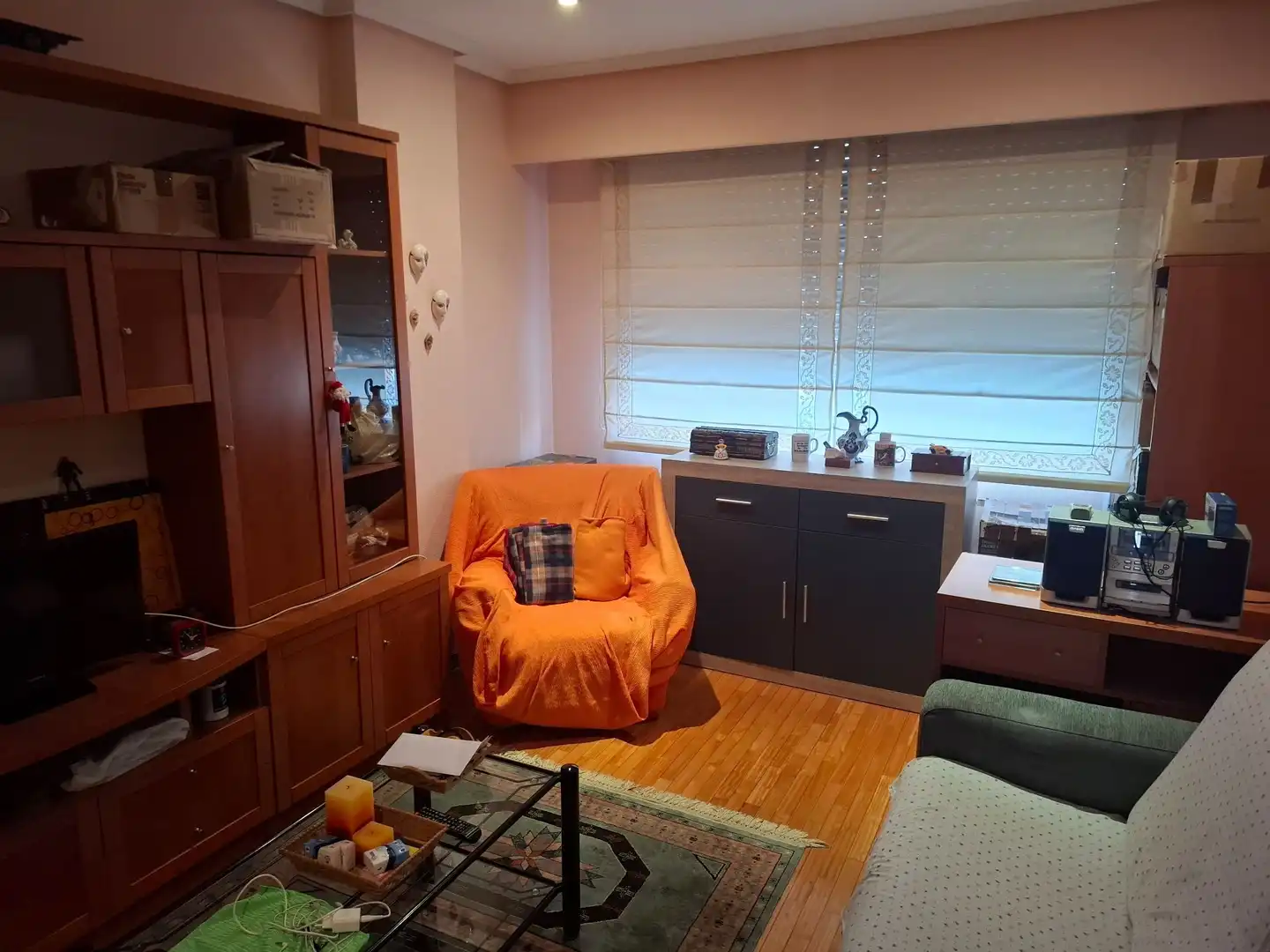 Sala d'estar de Apartament en venda en Ourense Capital  amb Calefacció, Traster i Moblat