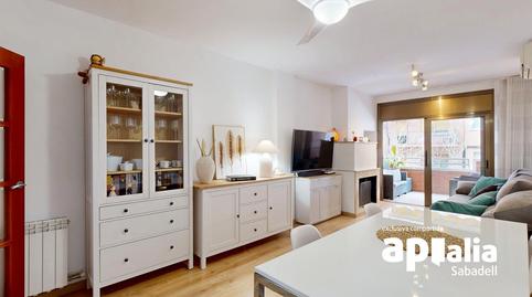 Foto 2 de Pis en venda a Centre - Eixample – Can Llobet, Barberà del Vallès