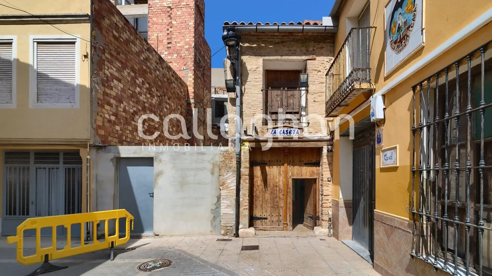 Exterior view of Buildings for sale in Benifaió