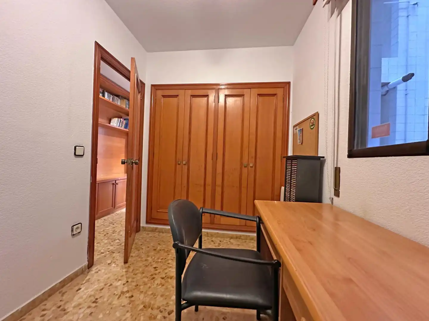 Wohnung zum Verkauf in Alicante / Alacant mit Heizung, Terrasse und Alarm