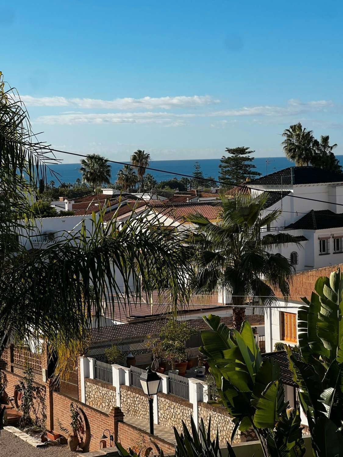 Vista exterior de Casa o chalet en venta en Vélez-Málaga con Terraza, Trastero y Alarma