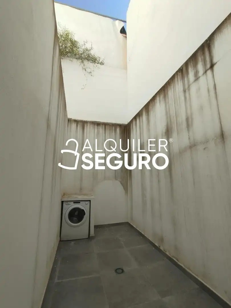 Flat for rent in Fuengirola  with Air Conditioner, Terrace and Storage room