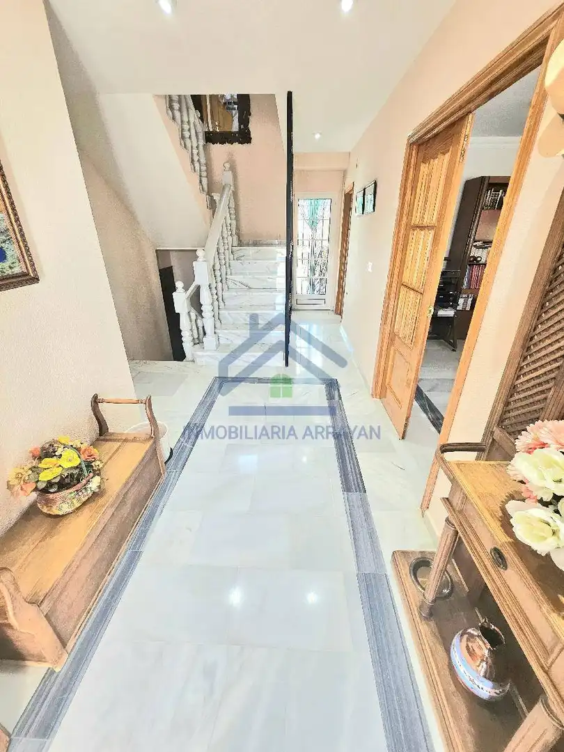 Casa o chalet en venta en Ogíjares con Aire acondicionado, Calefacción y Jardín privado