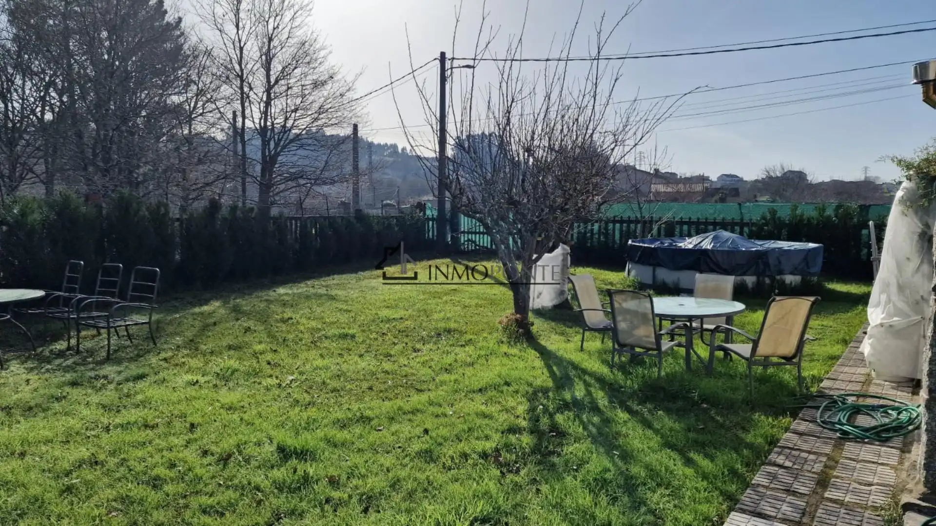 Casa o xalet en venda en Pontevedra Capital  amb Jardí privat