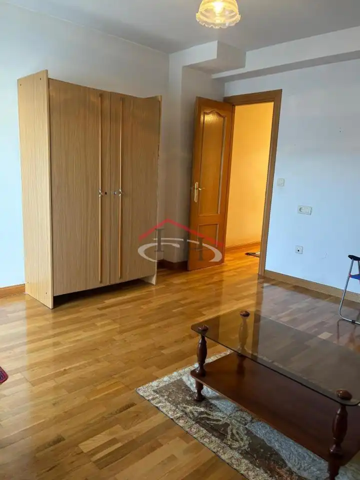 Schlafzimmer von Maisonette zum Verkauf in León Capital  mit Heizung, Parkett und Terrasse