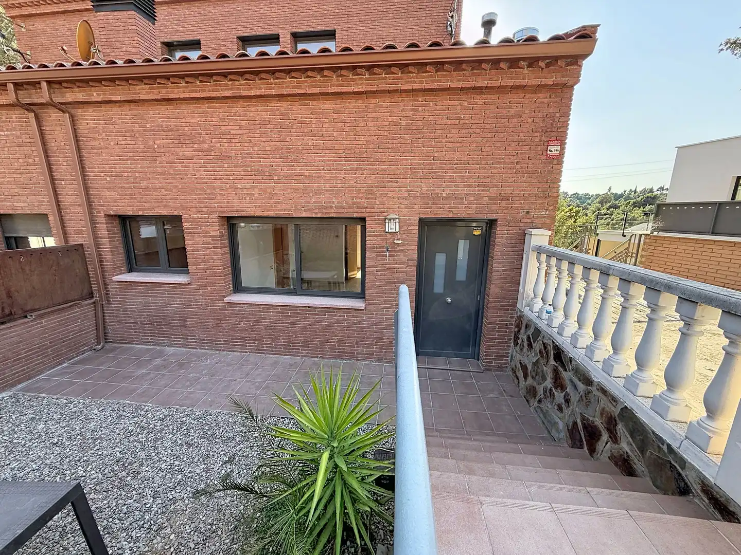 Vista exterior de Casa o chalet en venta en Terrassa con Calefacción y Terraza