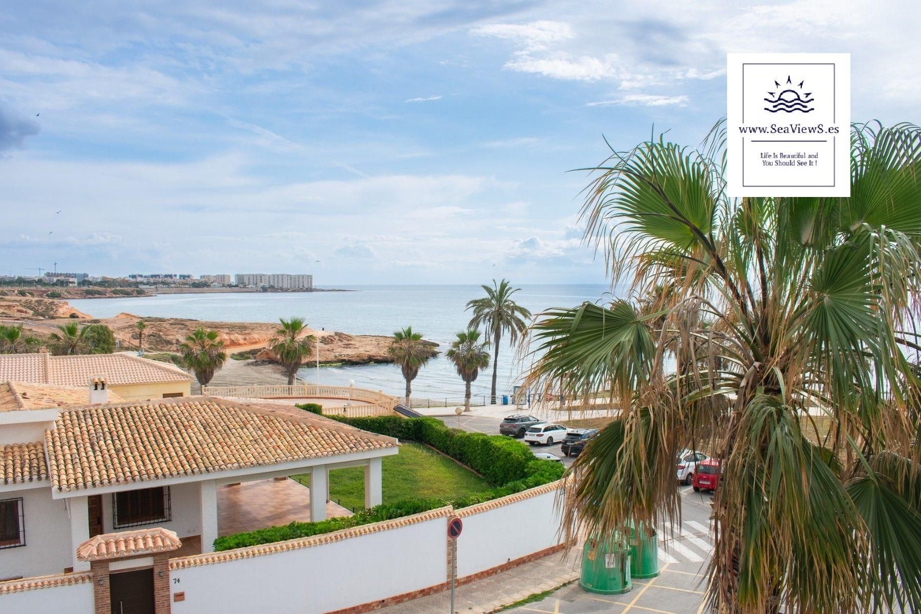 Exterior view of Apartment for sale in Orihuela  with Air Conditioner, Heating and Terrace