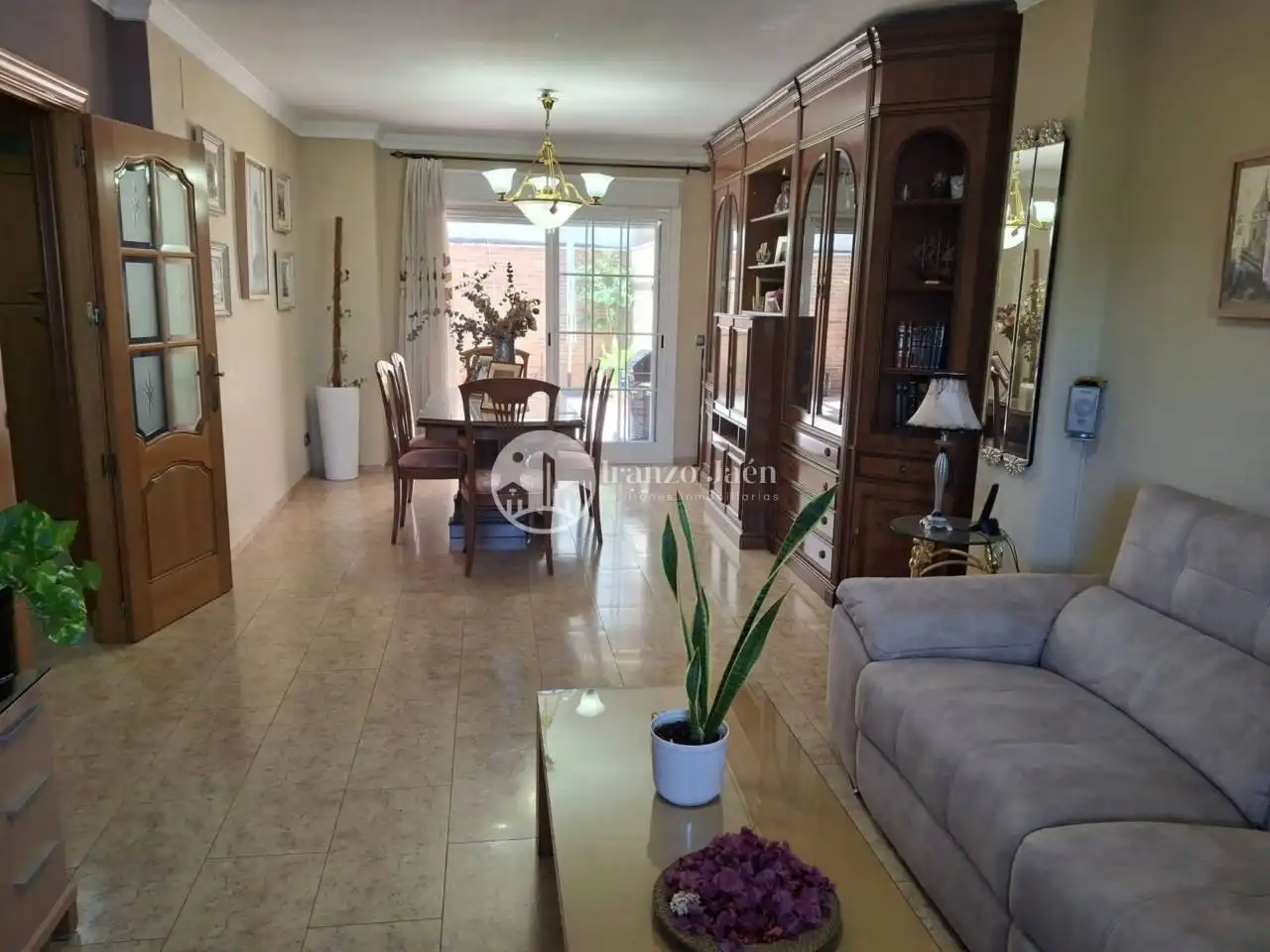 Comedor de Casa o chalet en venta en Jaén con Aire acondicionado, Calefacción y Terraza