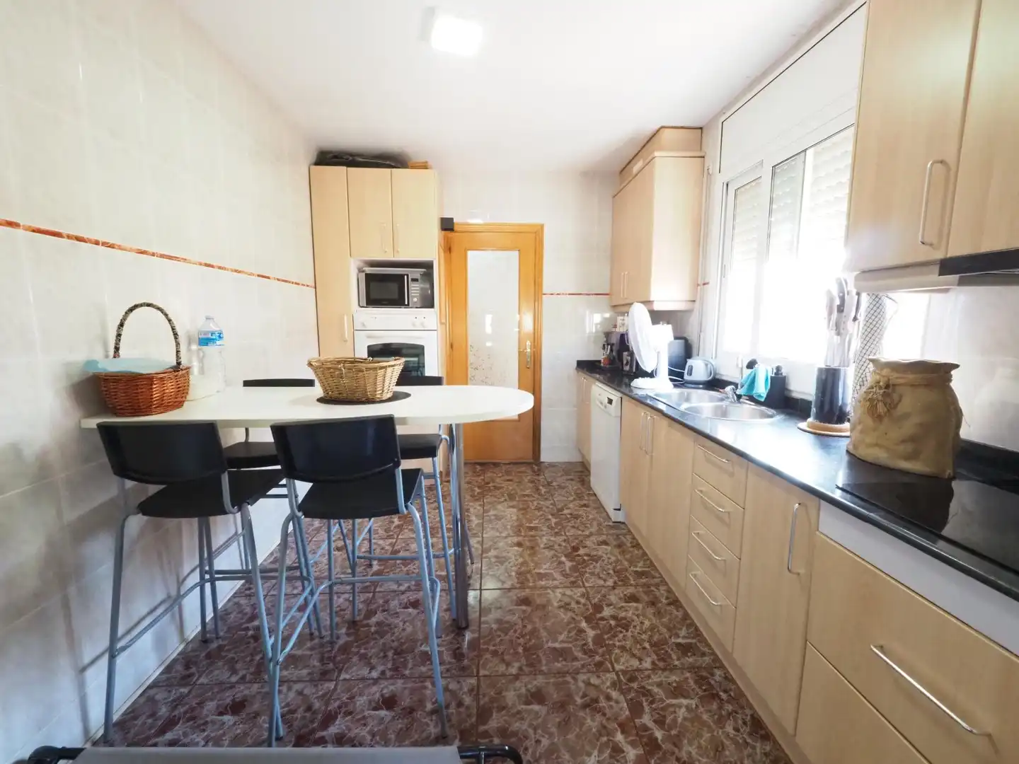 Cocina de Piso en venta en Terrassa con Calefacción y Terraza