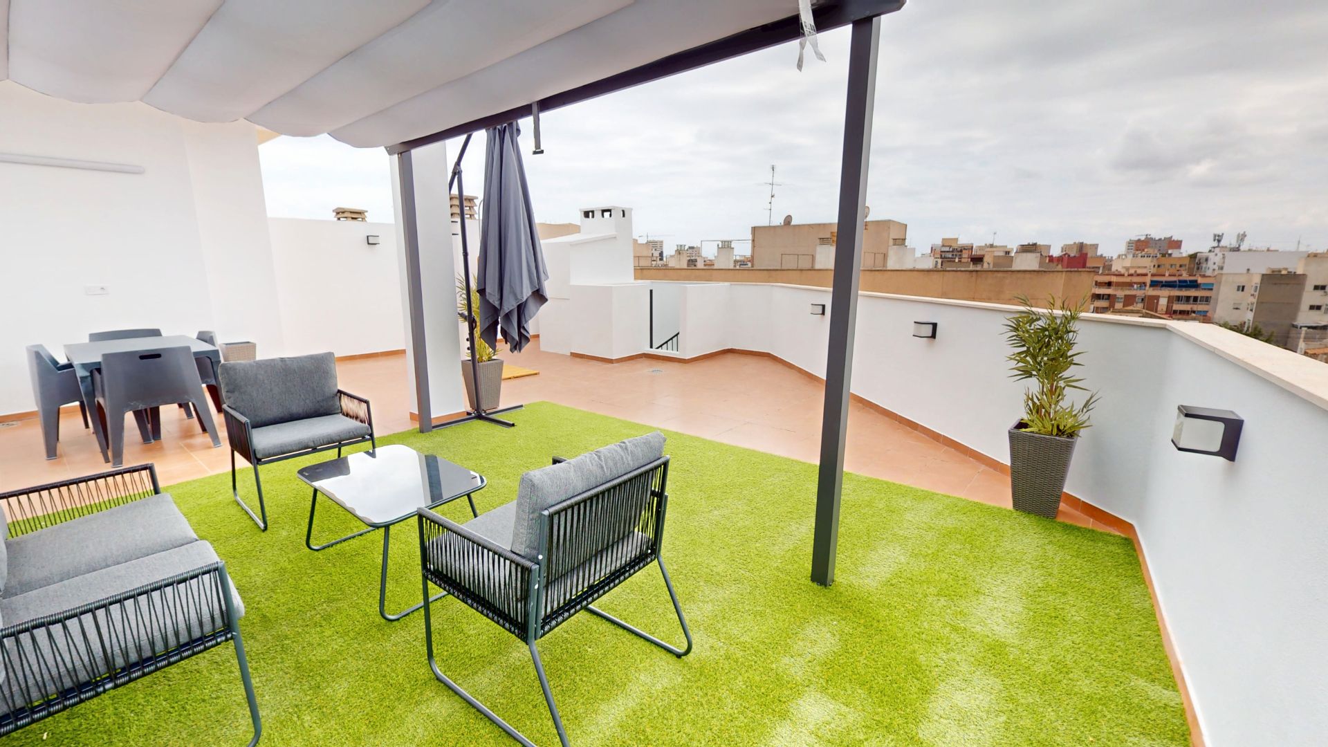 Terraza de Ático en venta en El Campello con Aire acondicionado, Jardín privado y Terraza