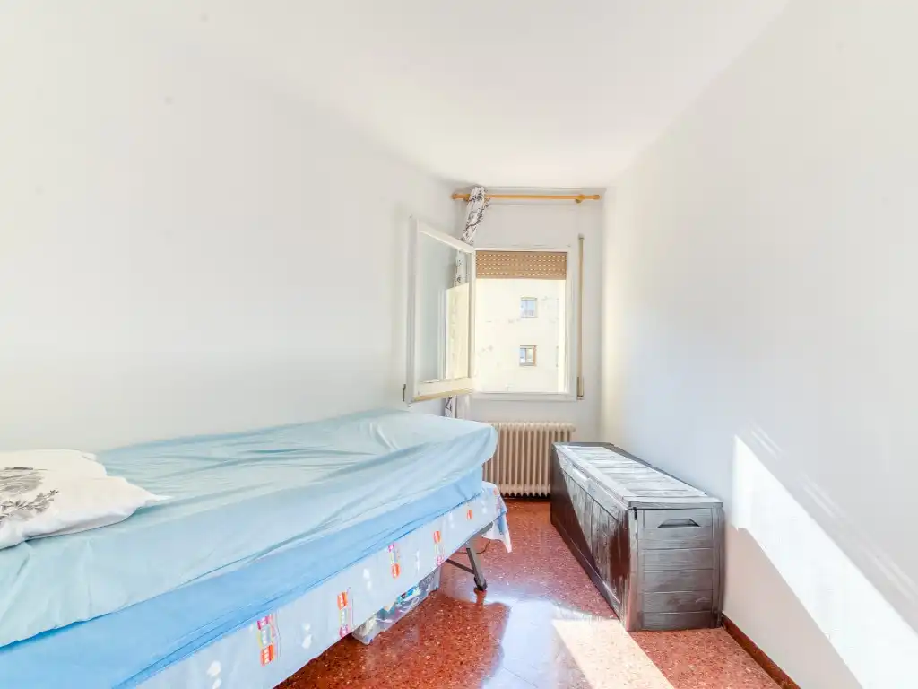 Bedroom of Flat for sale in Figueres  with Furnished