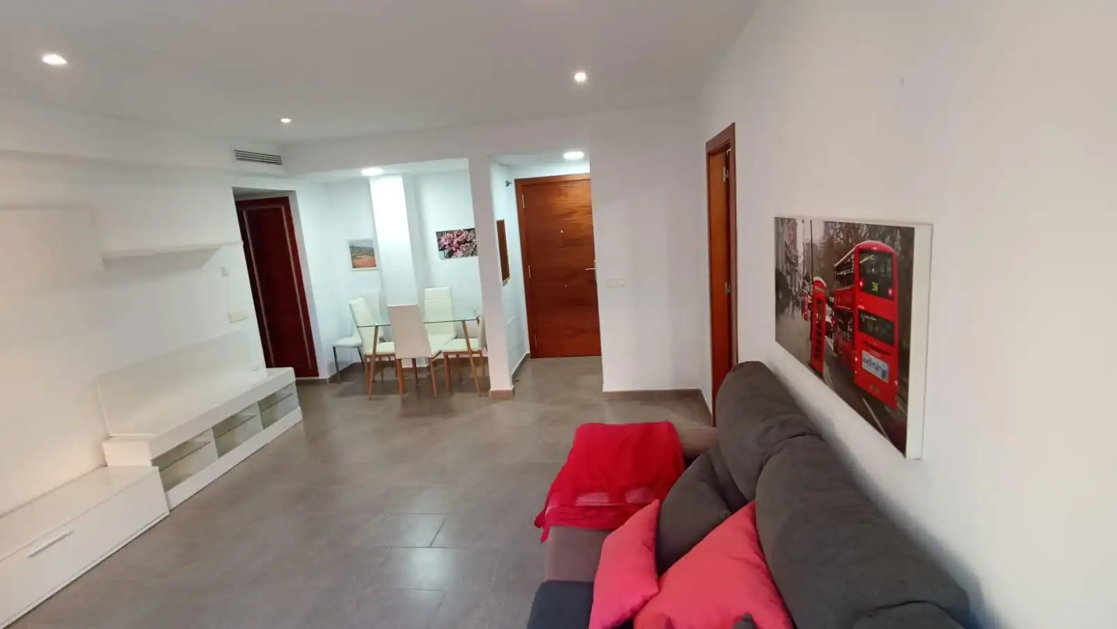 Flat for rent in Roquetas de Mar  with Heating, Terrace and Furnished