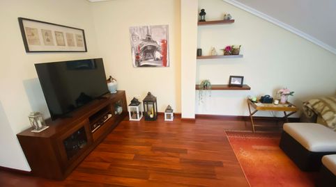 Foto 3 de Piso en venta en Aldea Santana, San Martín del Rey Aurelio, Asturias