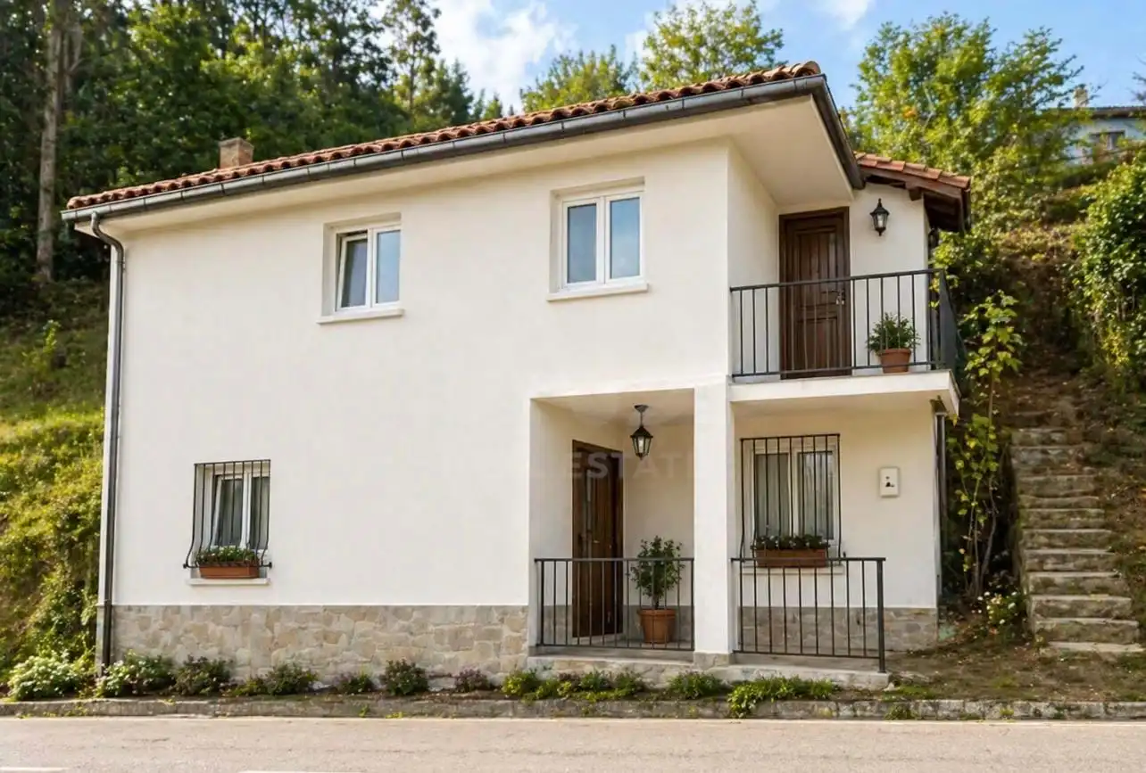Country homes for sale in Candamo