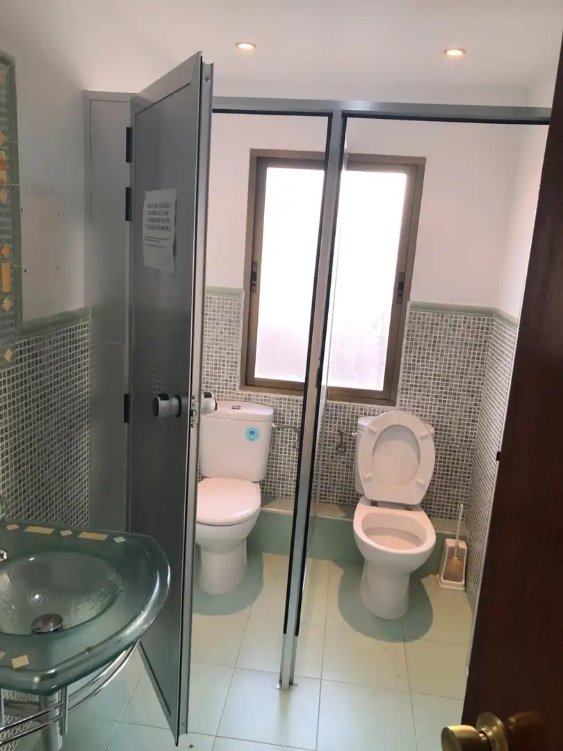 Bany de Casa o xalet en venda en Madrid amb Calefacció i Terrassa