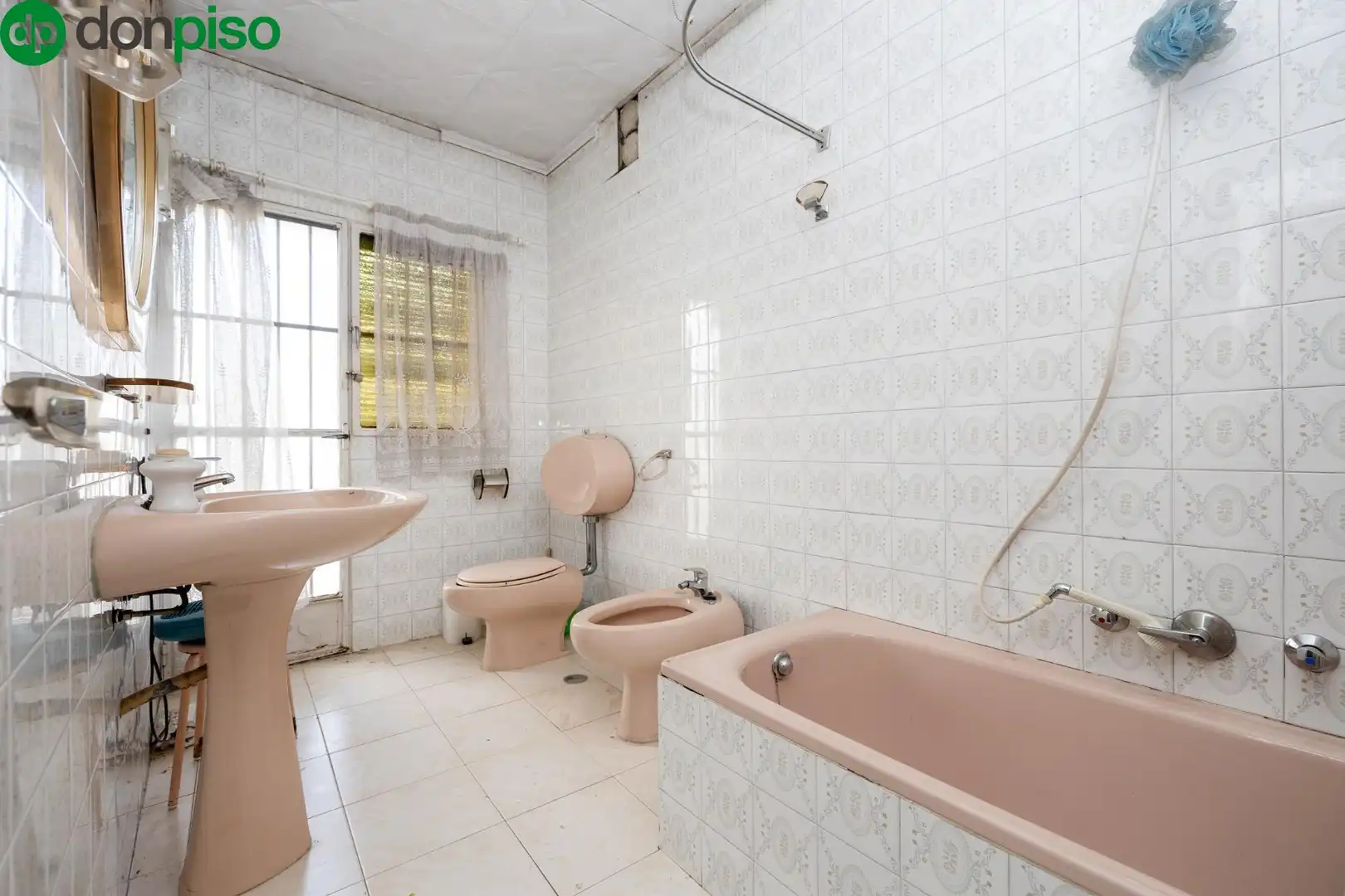 Detached homes for sale in Calle POZO (CER), 6, Cerrillo de Maracena - Periodistas
