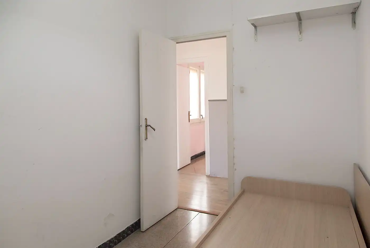 Schlafzimmer von Wohnung zum Verkauf in Barcelona mit Balkon und Alarm