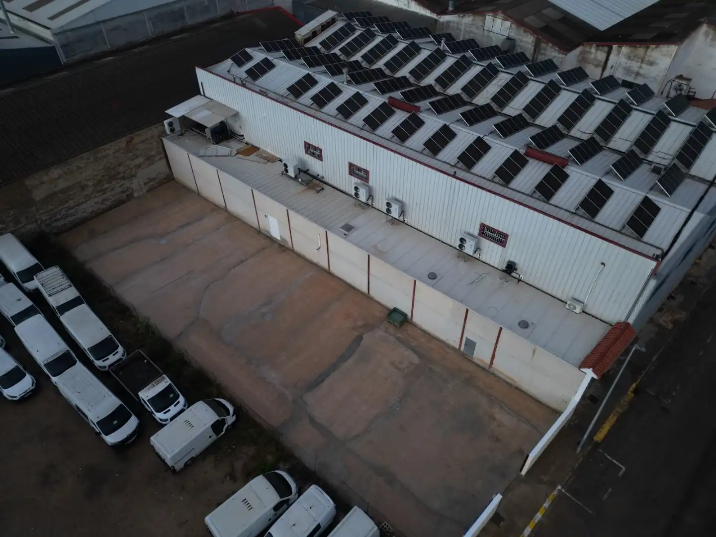 Terreny industrial de lloguer a Carrer del Camí Fus 35