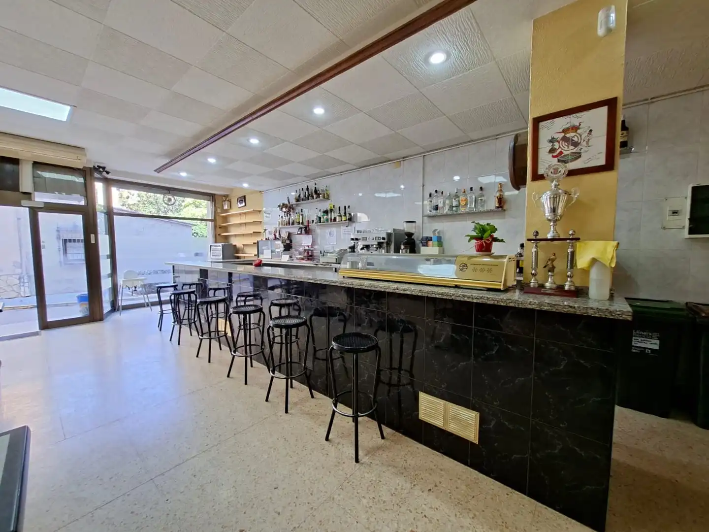 Commercial properties for sale in Llinars del Vallès  with Air Conditioner, Heating and Furnished