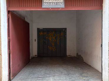 Individual con ascensor en alquiler en Carrer Joan Lluis Vives 14