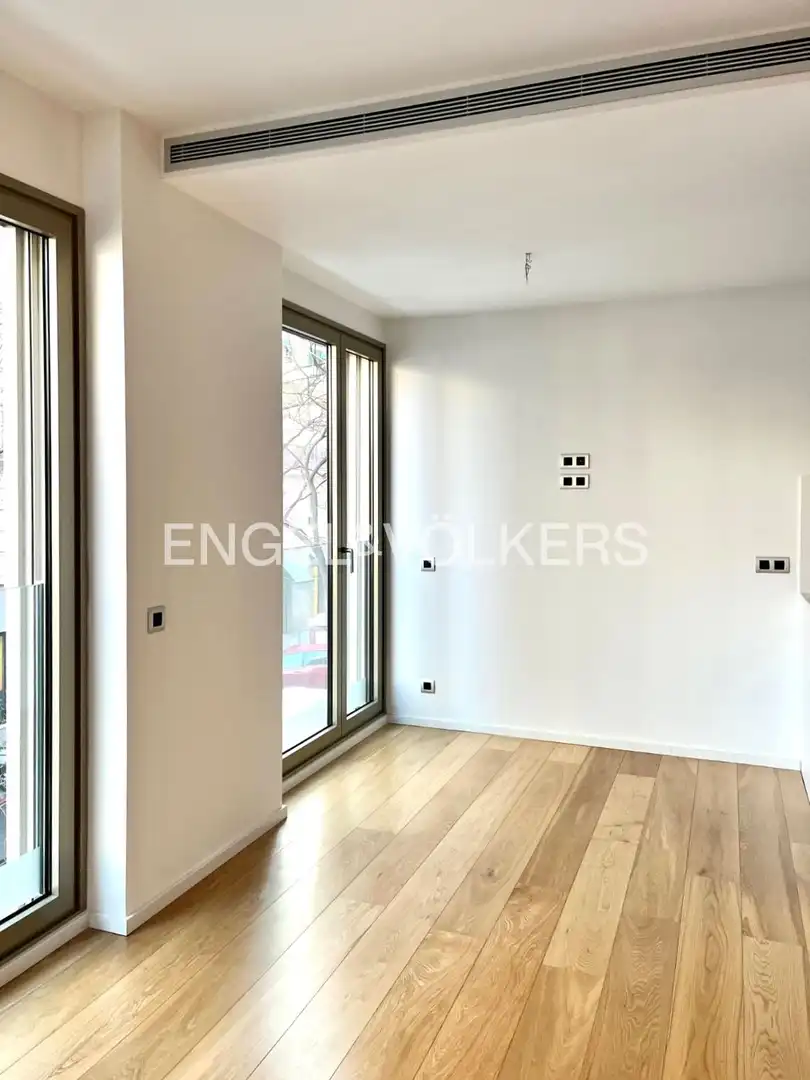 Balcony of Flat for rent in Madrid  with Air Conditioner, Heating and Storage room