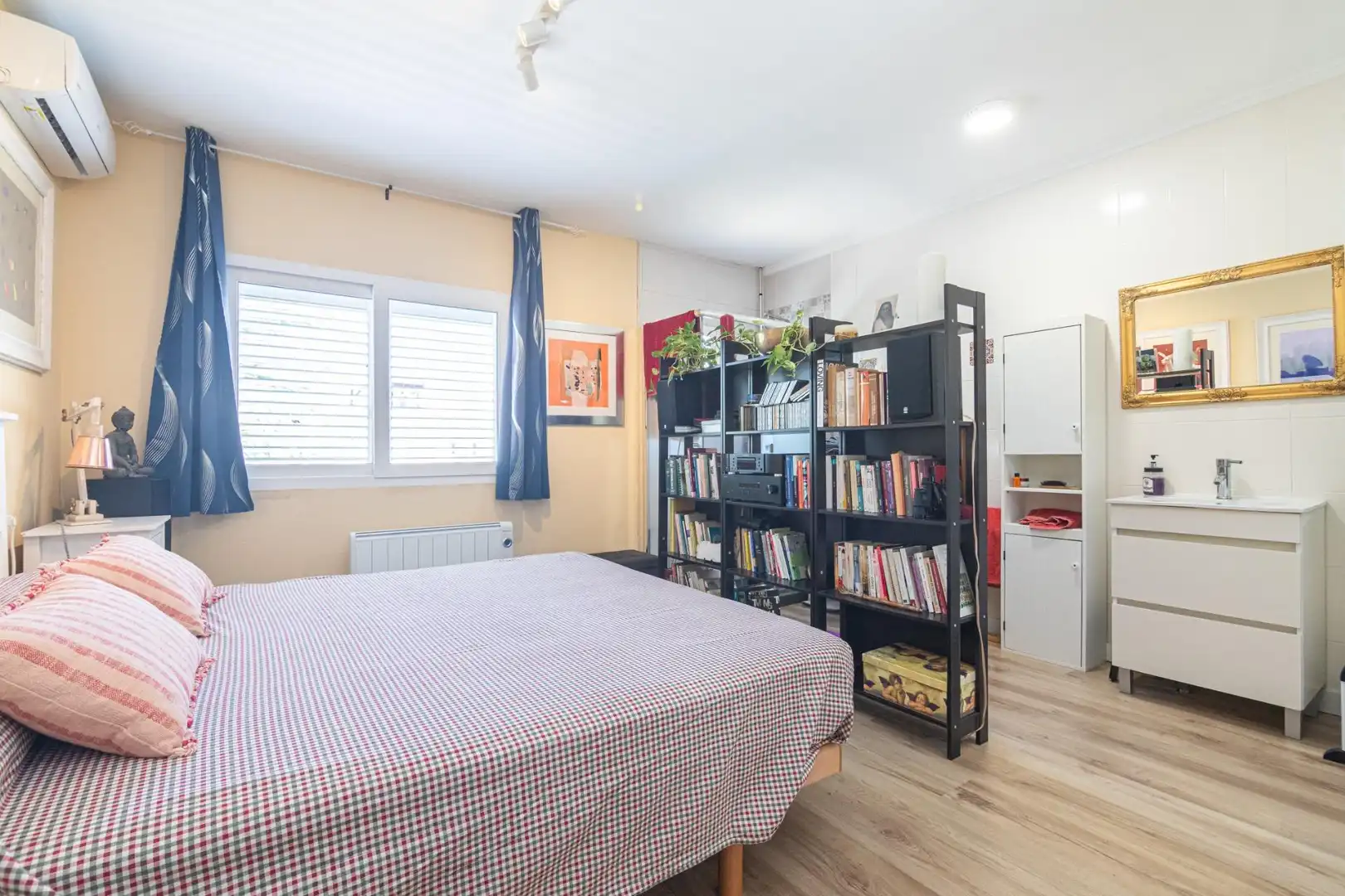 Habitación de Casa o chalet en venta en Santa Pola con Aire acondicionado, Terraza y Piscina comunitaria