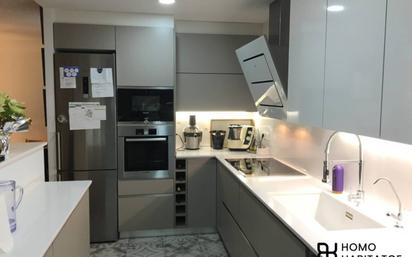 Kitchen of Flat for sale in Sabadell  with Air Conditioner, Heating and Parquet flooring