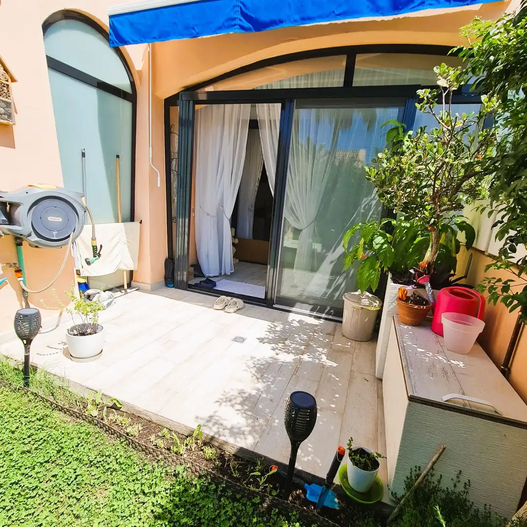 Terrasse von Erdgeschoss zum Verkauf in Mijas mit Klimaanlage, Heizung und Privatgarten