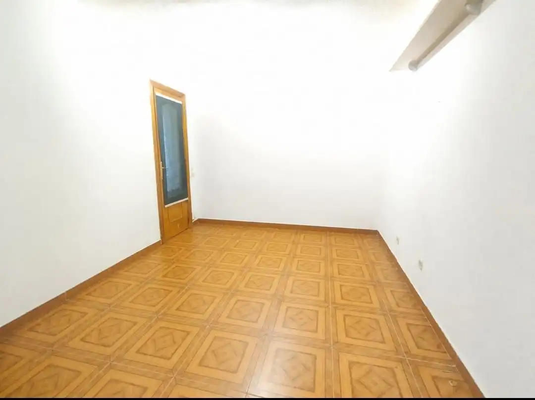 Flat for sale in Getafe  with Air Conditioner, Heating and Furnished