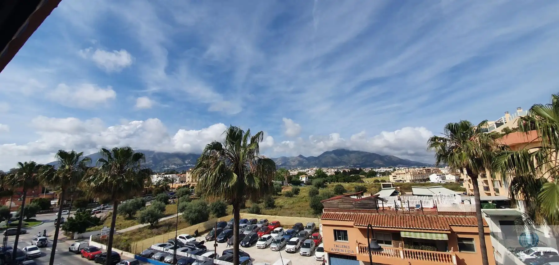 Vista exterior de Pis en venda en Mijas amb Terrassa
