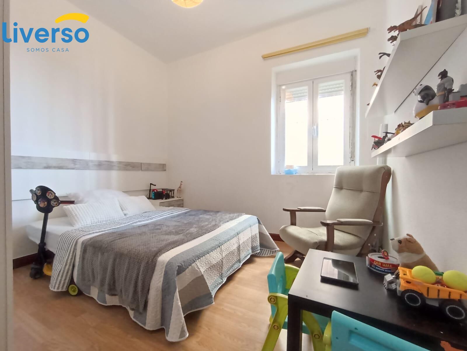 Dormitori de Pis per a compartir en Burgos Capital amb Calefacció i Balcó