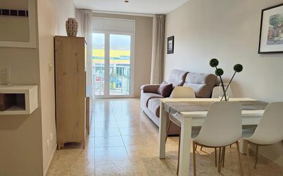 Sala d'estar de Apartament en venda en Calonge amb Calefacció, Terrassa i Moblat