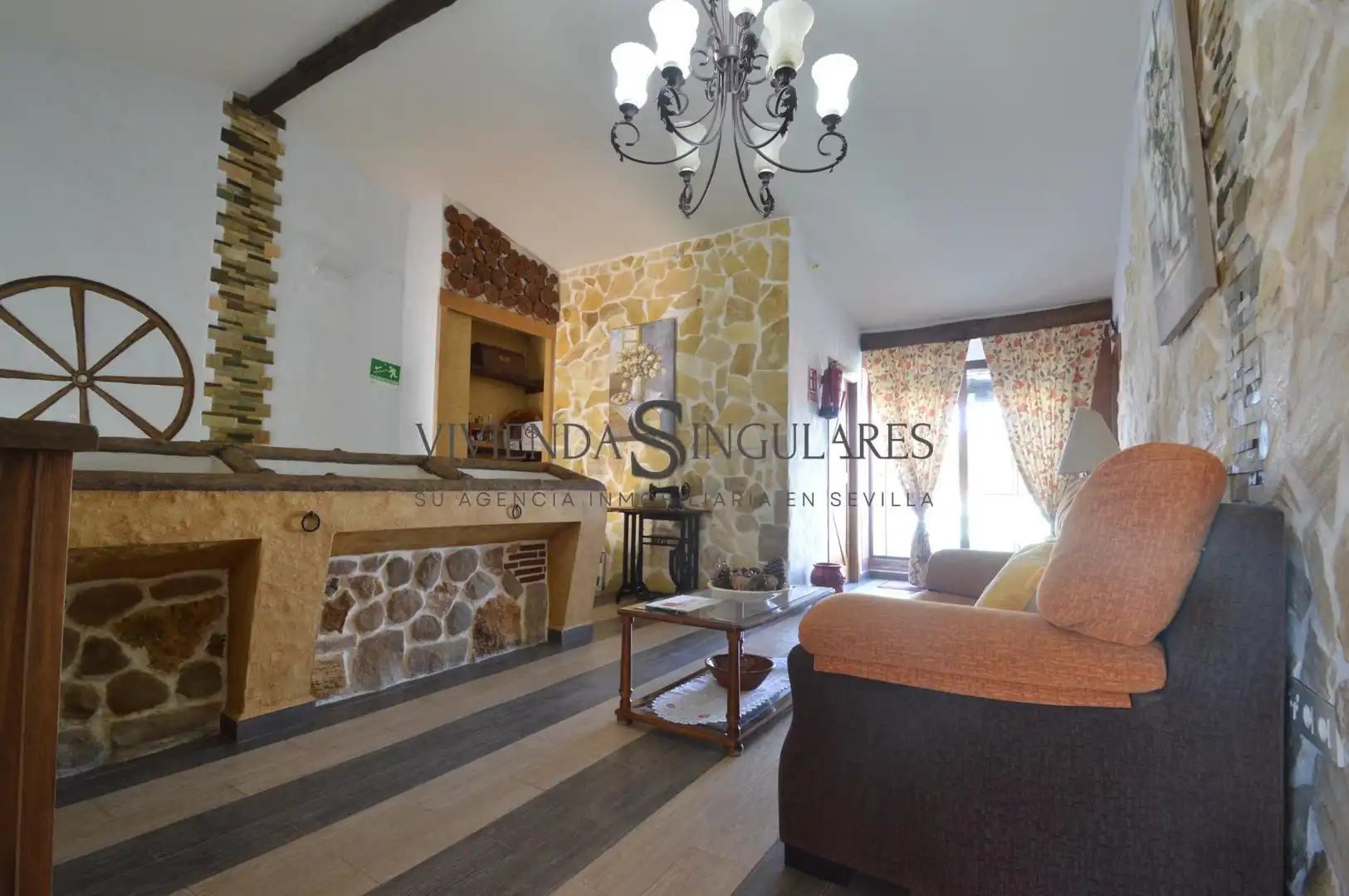 Living room of Houses for sale in Arroyomolinos de León  with Air Conditioner, Terrace and Furnished