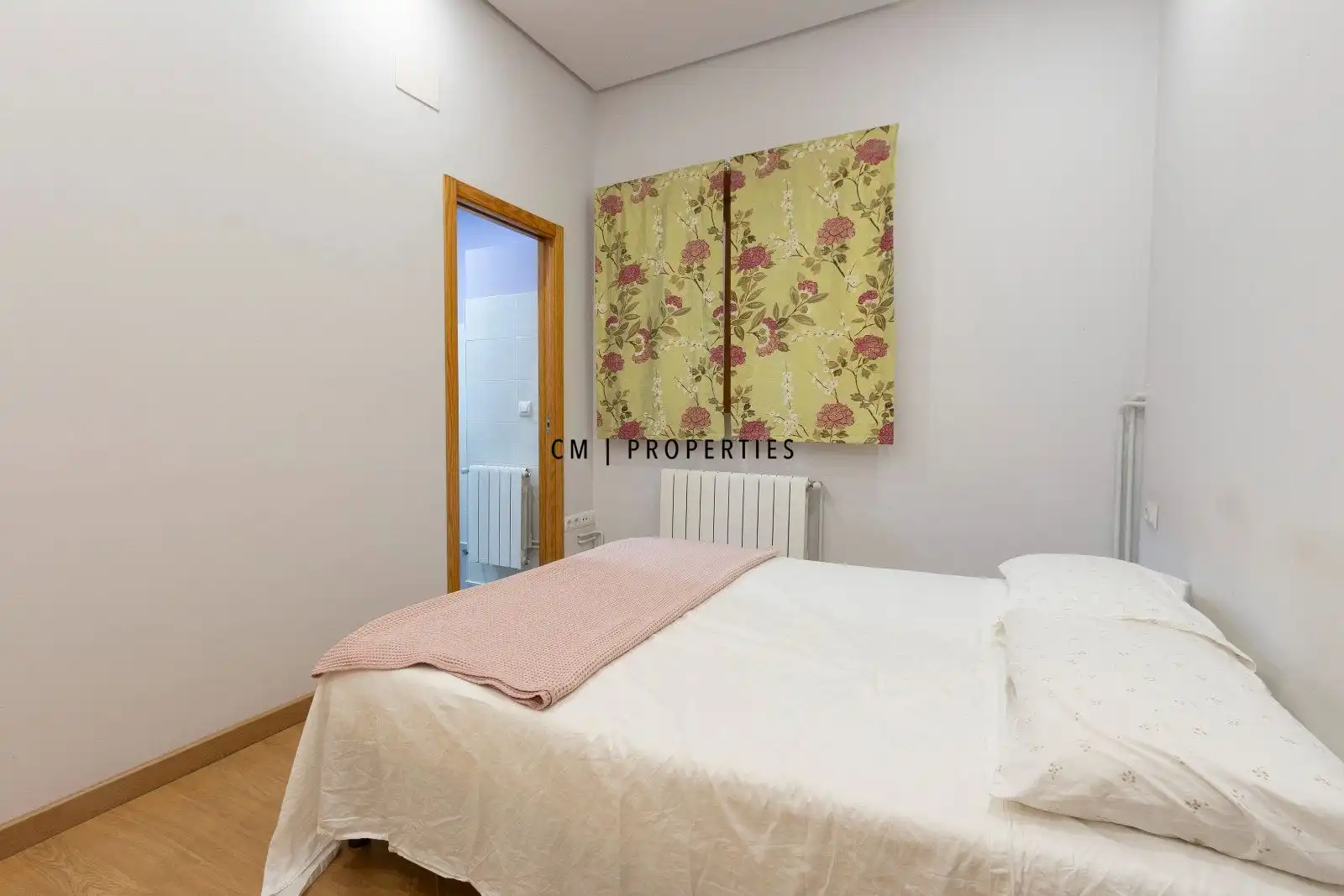 Bedroom of Flat for rent in Ciutat Vella 