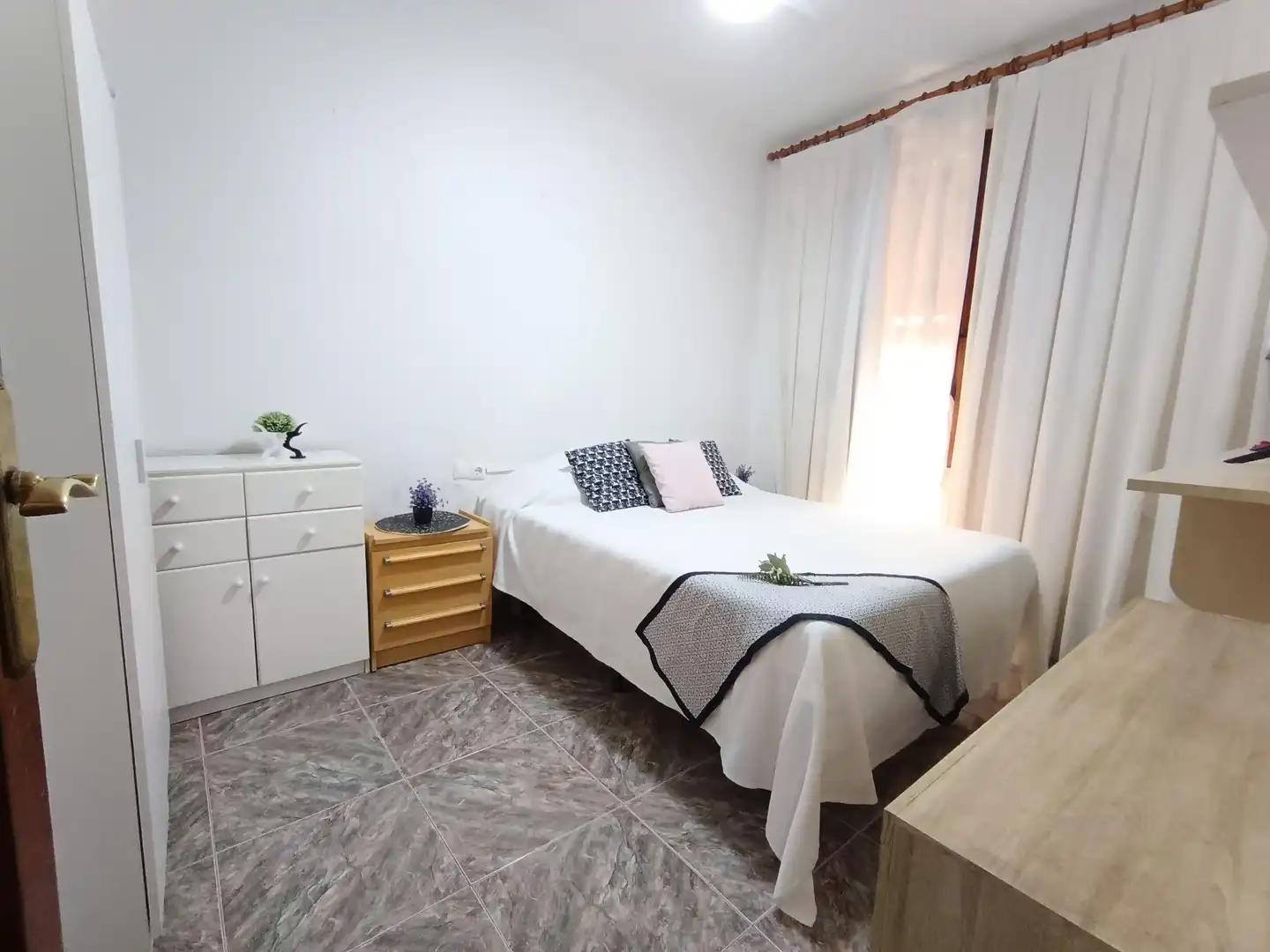 Habitación de Casa adosada en venta en Molina de Segura con Aire acondicionado, Terraza y Amueblado