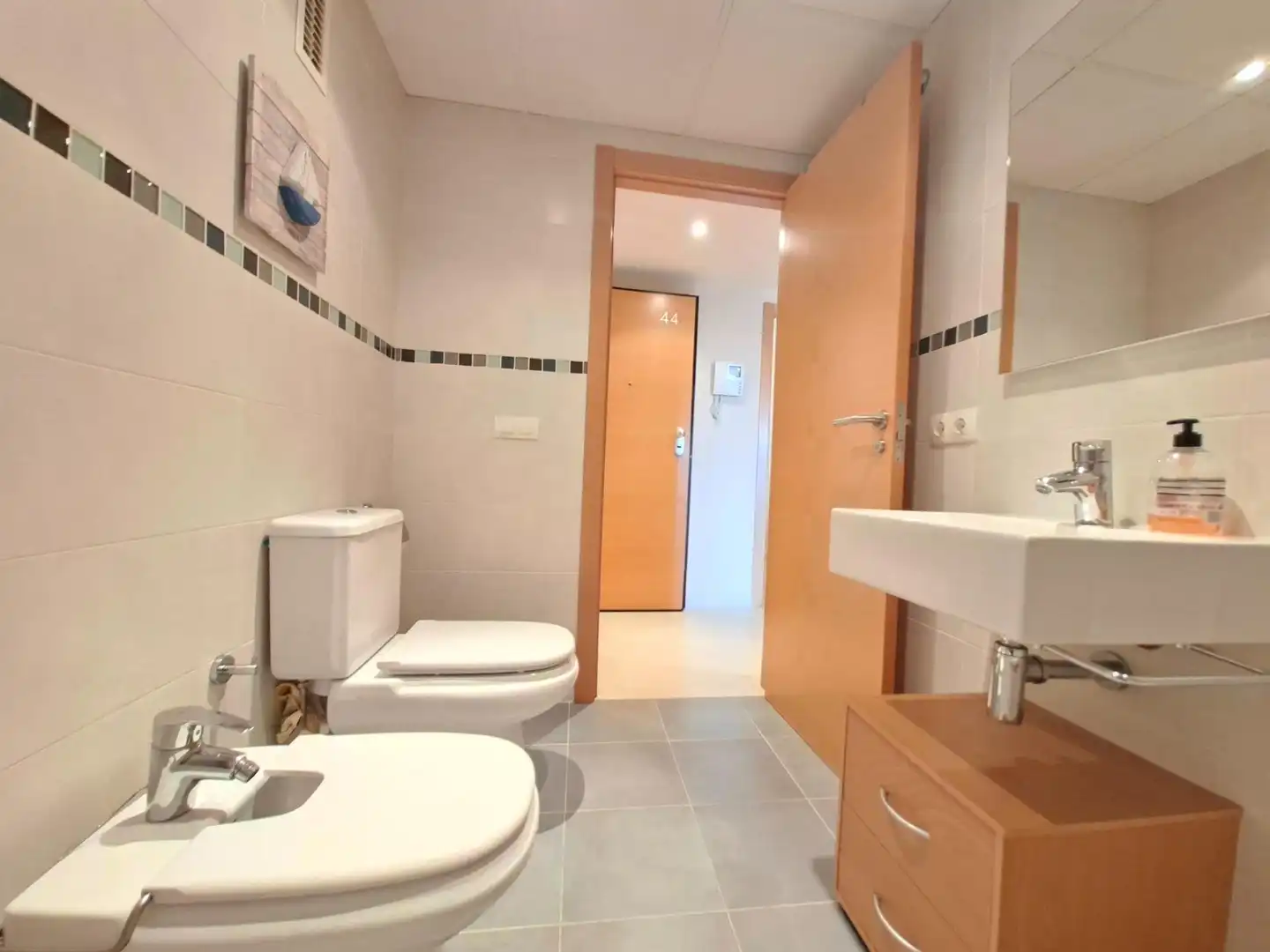 Baño de Apartamento en venta en Oropesa del Mar / Orpesa con Aire acondicionado, Terraza y Amueblado