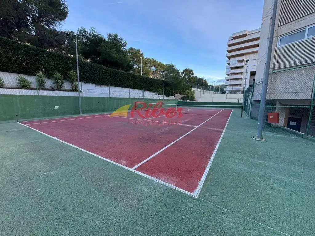 Parkplatz von Wohnungen zum Verkauf in Cullera mit Gemeinschaftspool