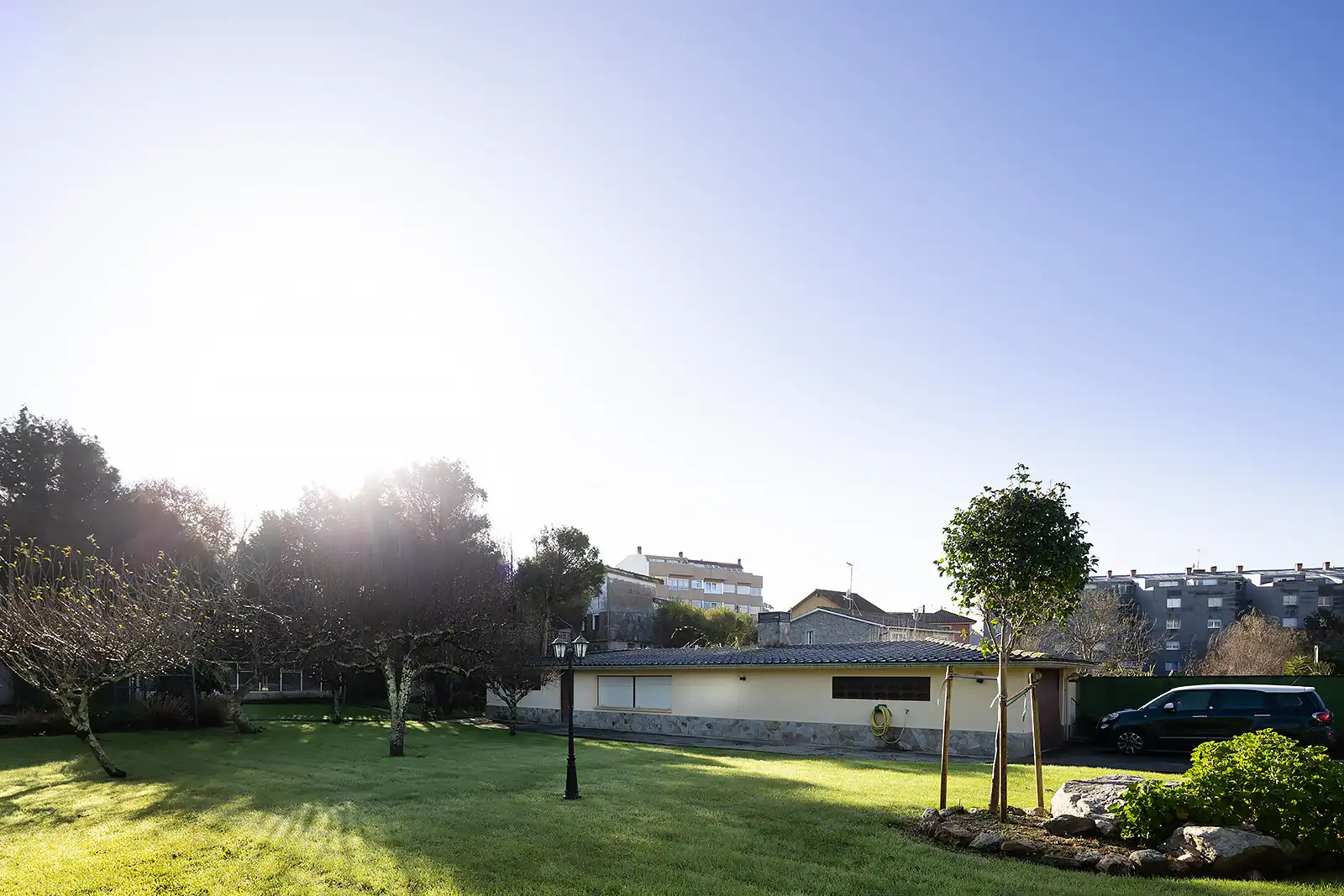 Vista exterior de Casa o chalet en venta en Oleiros con Calefacción, Jardín privado y Parquet