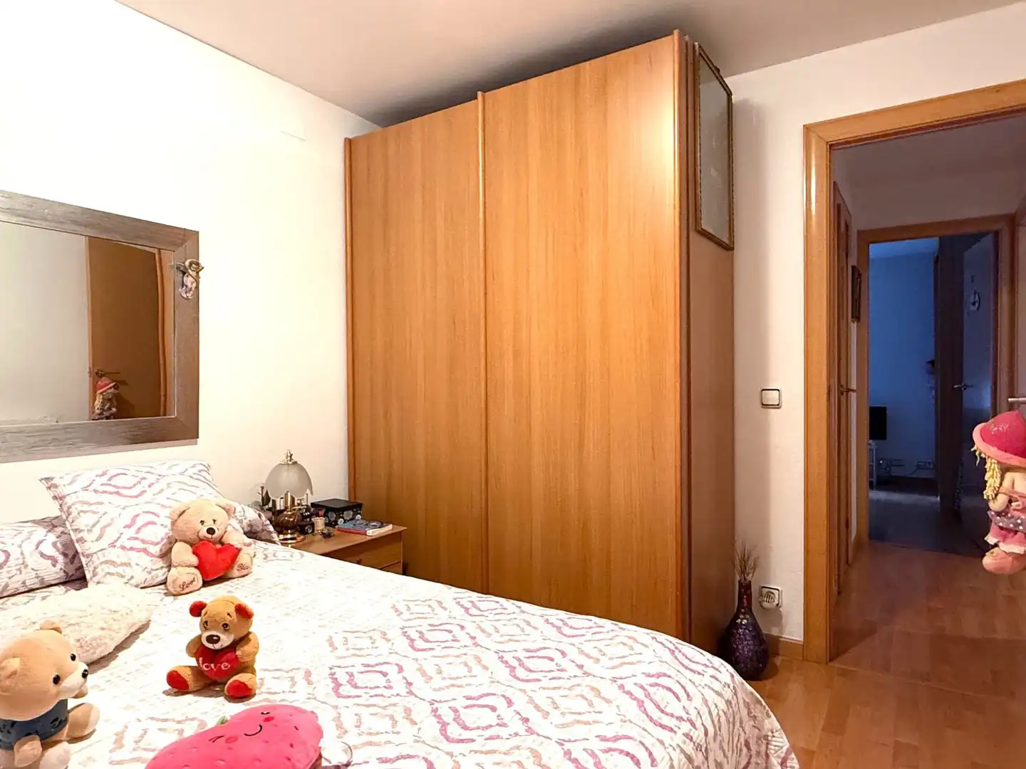 Dormitori de Pis en venda en L'Hospitalet de Llobregat amb Aire condicionat, Calefacció i Parquet