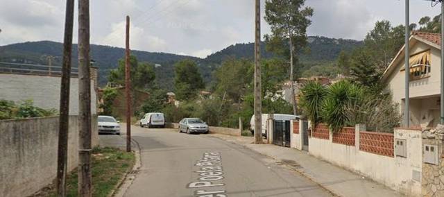 Casa-chalet en Venta en  POETA PITARRA en Vallirana