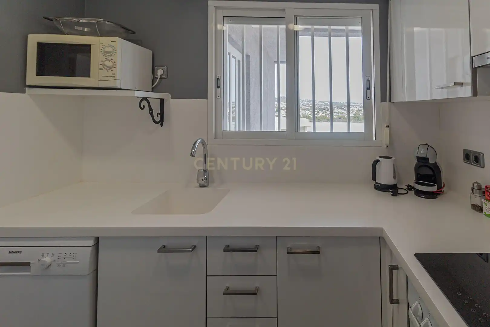 Cuina de Apartament en venda en Calpe / Calp amb Aire condicionat i Piscina comunitària