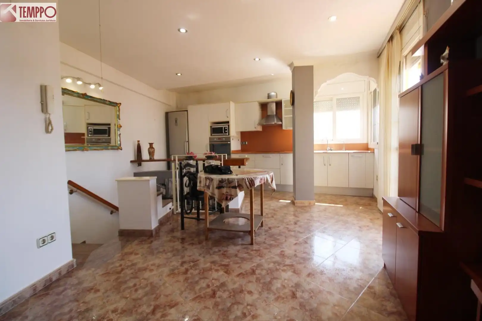 Küche von Dachboden zum Verkauf in El Vendrell mit Klimaanlage, Heizung und Terrasse