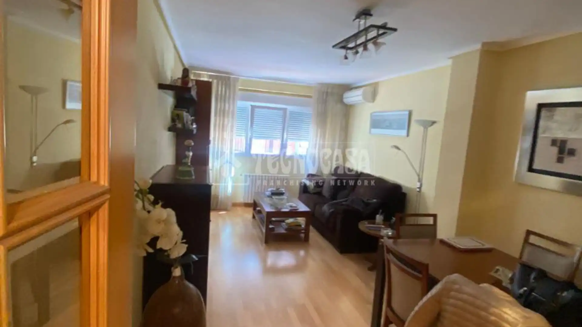 Sala de estar de Piso en venta en  Zaragoza Capital con Calefacción y Balcón