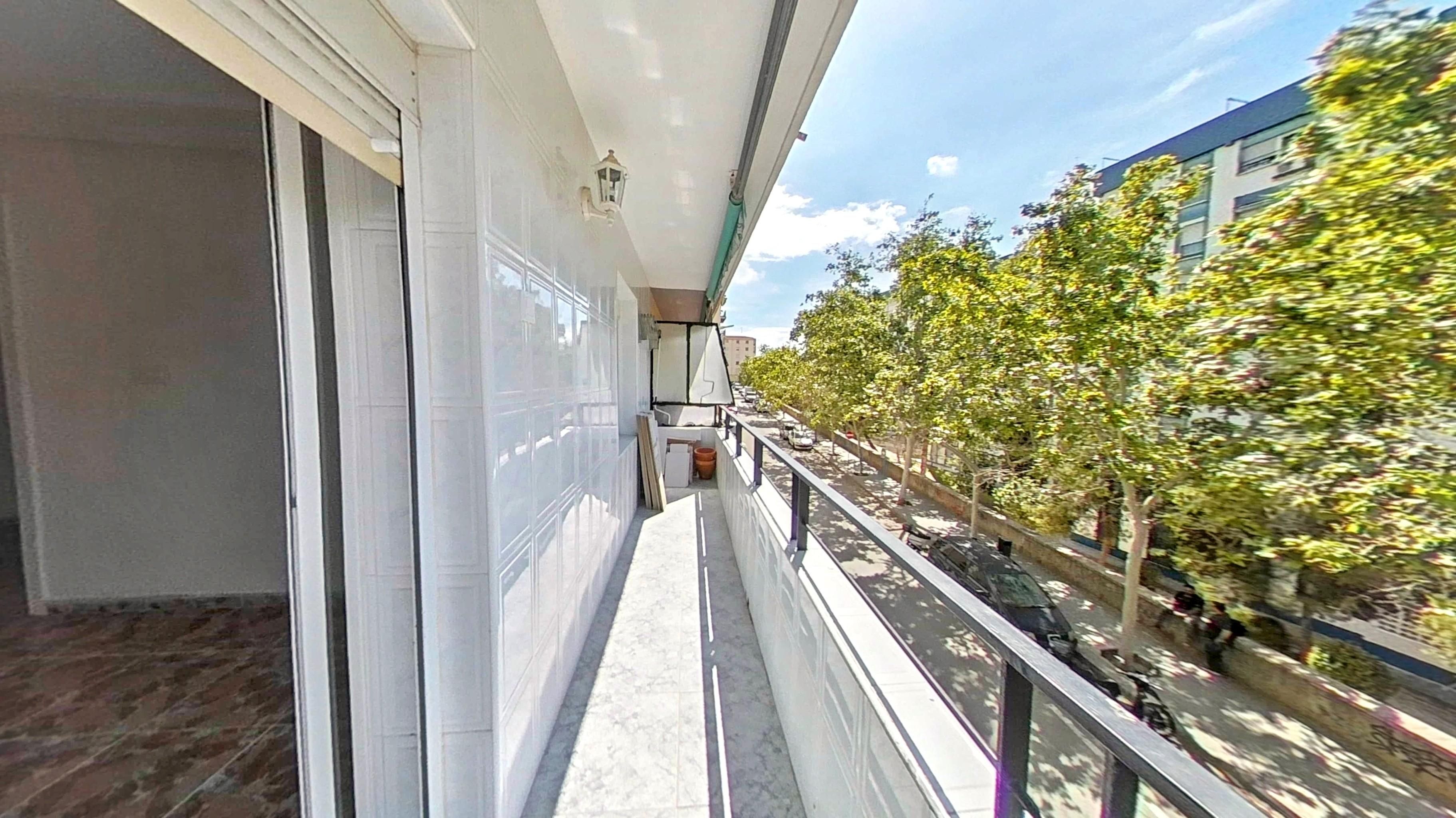 Exterior view of Flat to rent in Alicante / Alacant  with Pets allowed