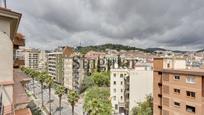 Exterior view of Attic for sale in  Barcelona Capital  with Terrace and Balcony