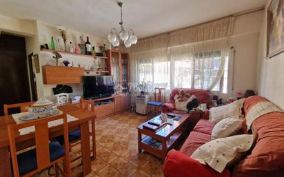 Sala d'estar de Pis en venda en  Madrid Capital amb Calefacció
