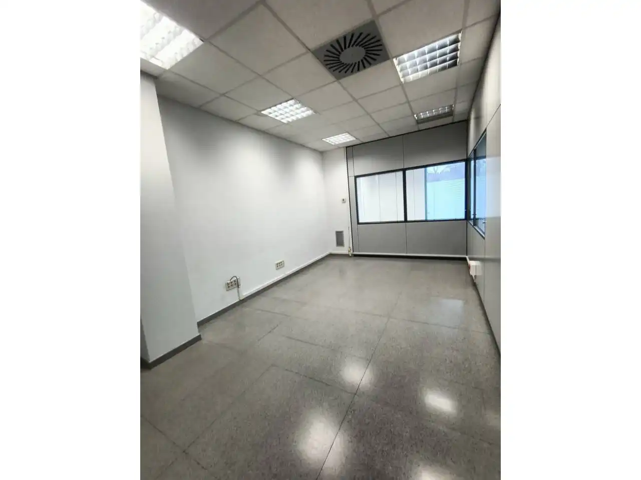 Locale commerciale in affitto a Calle Montnegre, imagen 15