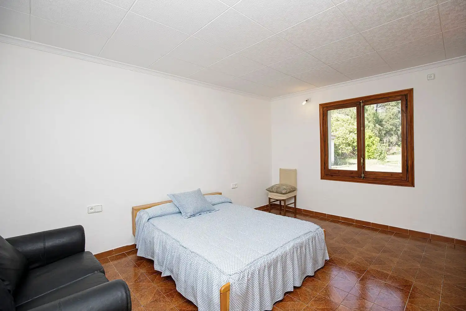 Habitación de Casa o chalet en venta en Llambilles con Calefacción, Jardín privado y Terraza