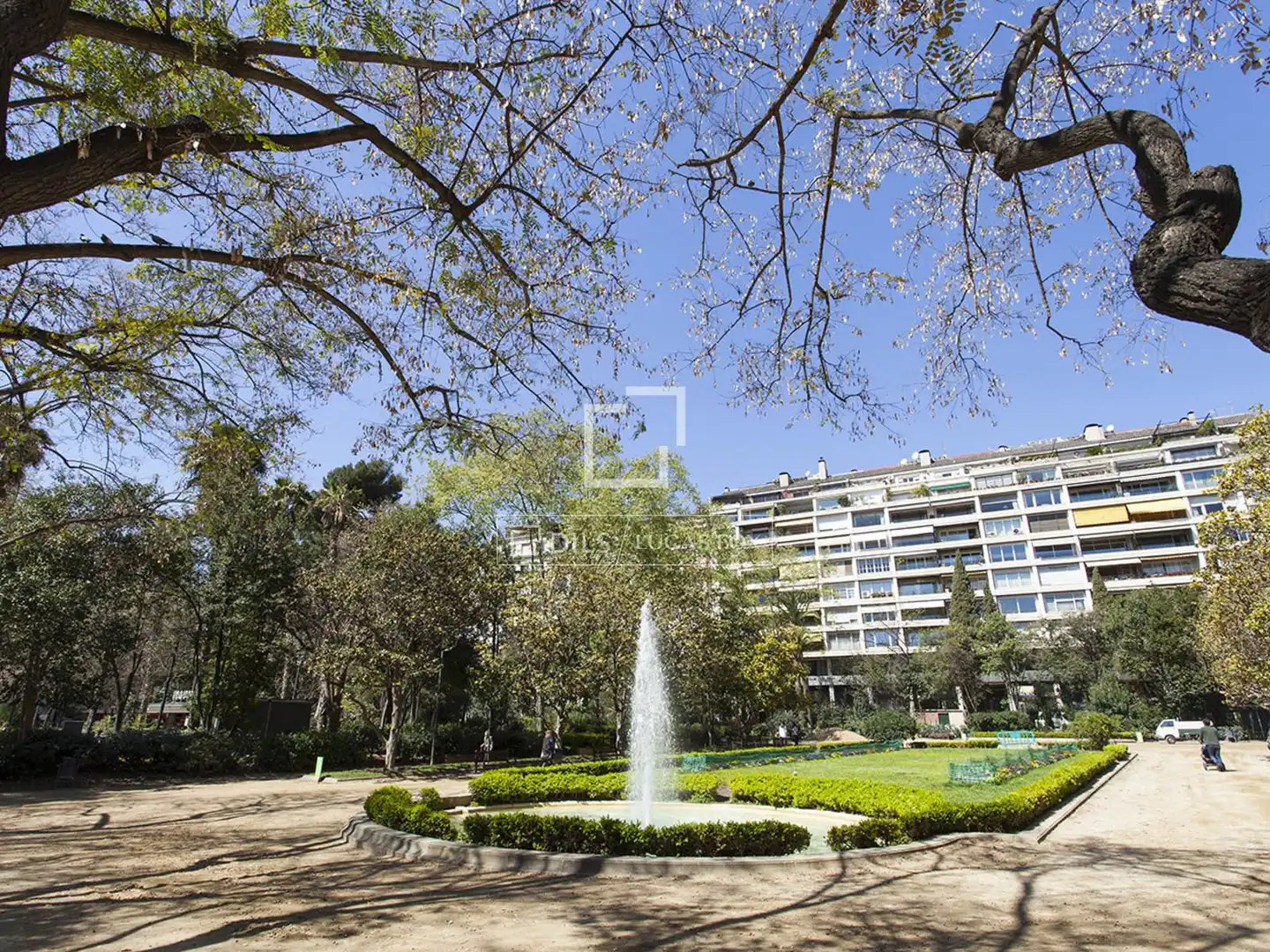 Exterior view of Flat for sale in Barcelona  with Air Conditioner and Heating